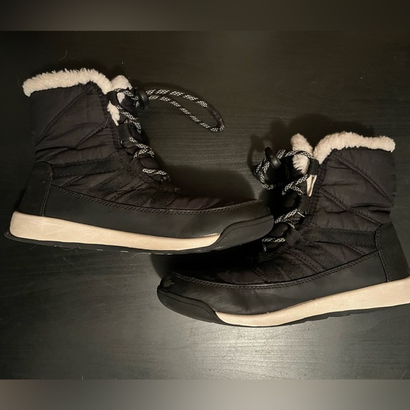 Sorel Whitney II Short Waterproof Insulated Boot - Picture 13 of 16